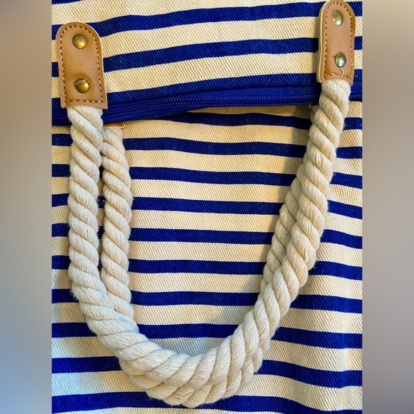 Summer & Rose Brittany Tote Bag - Picture 10 of 11